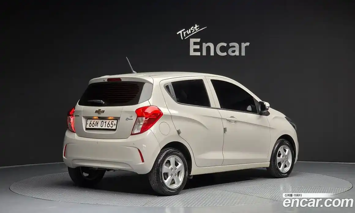 Chevrolet Spark 2016 1.0 Автомат в Москве № 100111, фото 14
