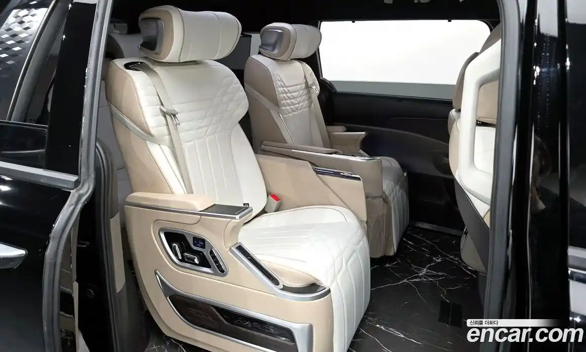 Kia Canival 2025 3.5 Автомат в Москве № 102360, фото 15