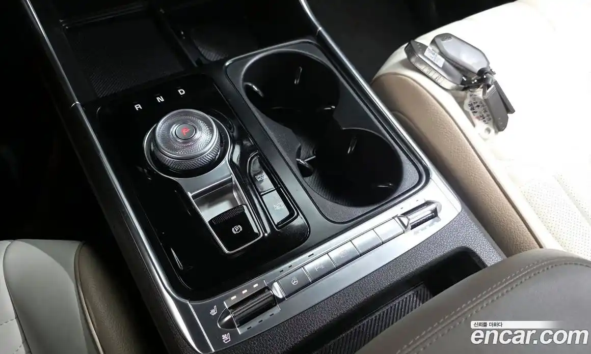 Kia Canival 2025 3.5 Автомат в Москве № 102360, фото 4