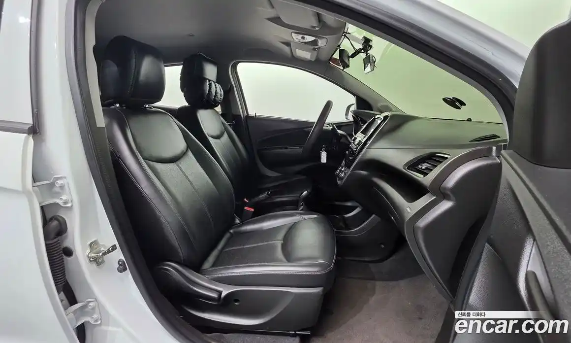 Chevrolet Spark 2017 1.0 Автомат в Москве № 103996, фото 3