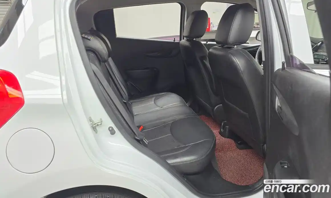 Chevrolet Spark 2016 1.0 Автомат в Москве № 104084, фото 11