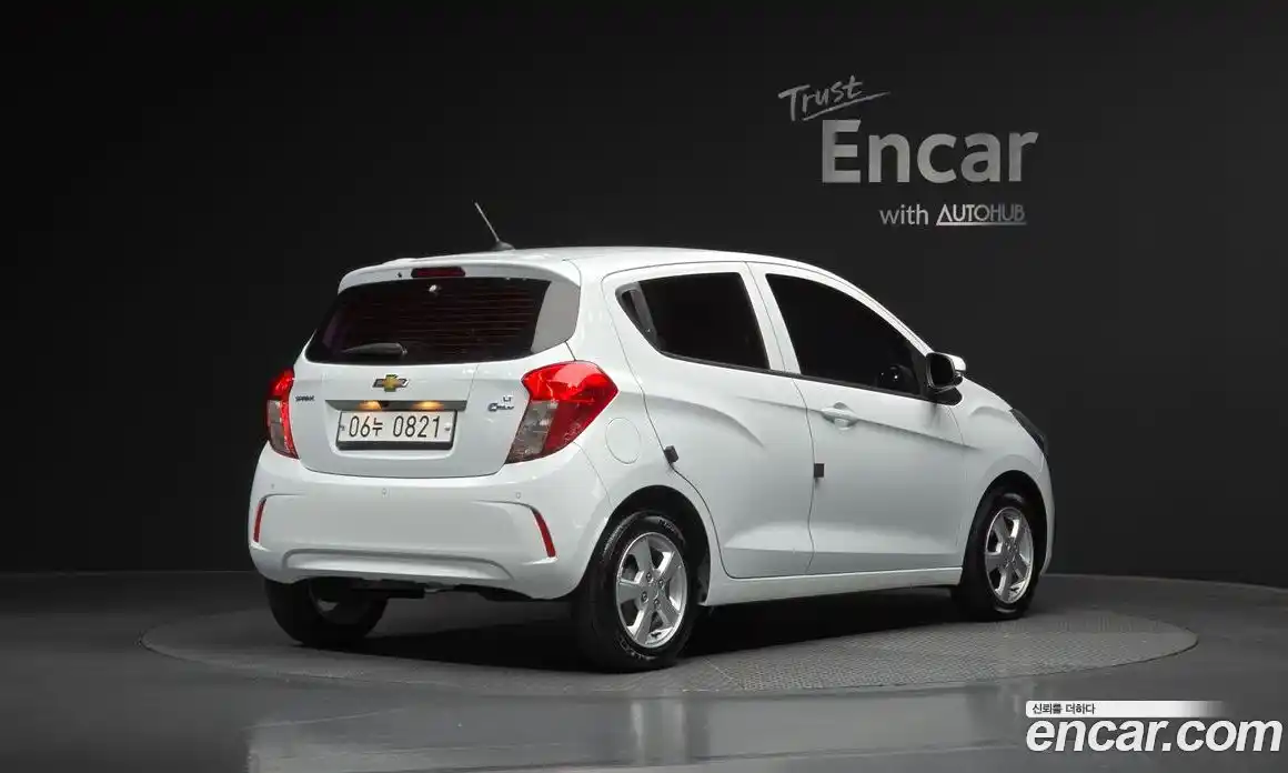 Chevrolet Spark 2016 1.0 Автомат в Москве № 104084, фото 3