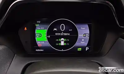 Chevrolet 볼트 EUV 2023 0.2 Автомат в Москве № 105019, миниатюра 4