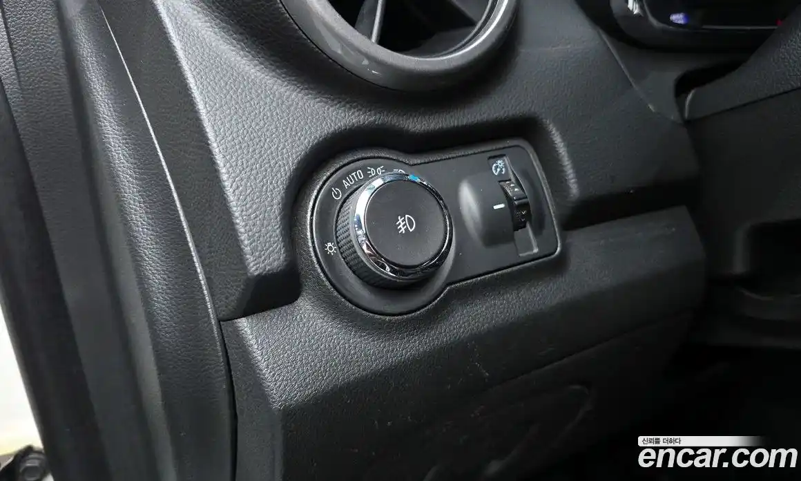 Chevrolet Trax 2015 1.4 Автомат в Москве № 105151, фото 13