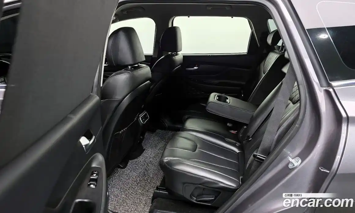 Hyundai Santa Fe 2021 2.5 Автомат в Москве № 112144, фото 16