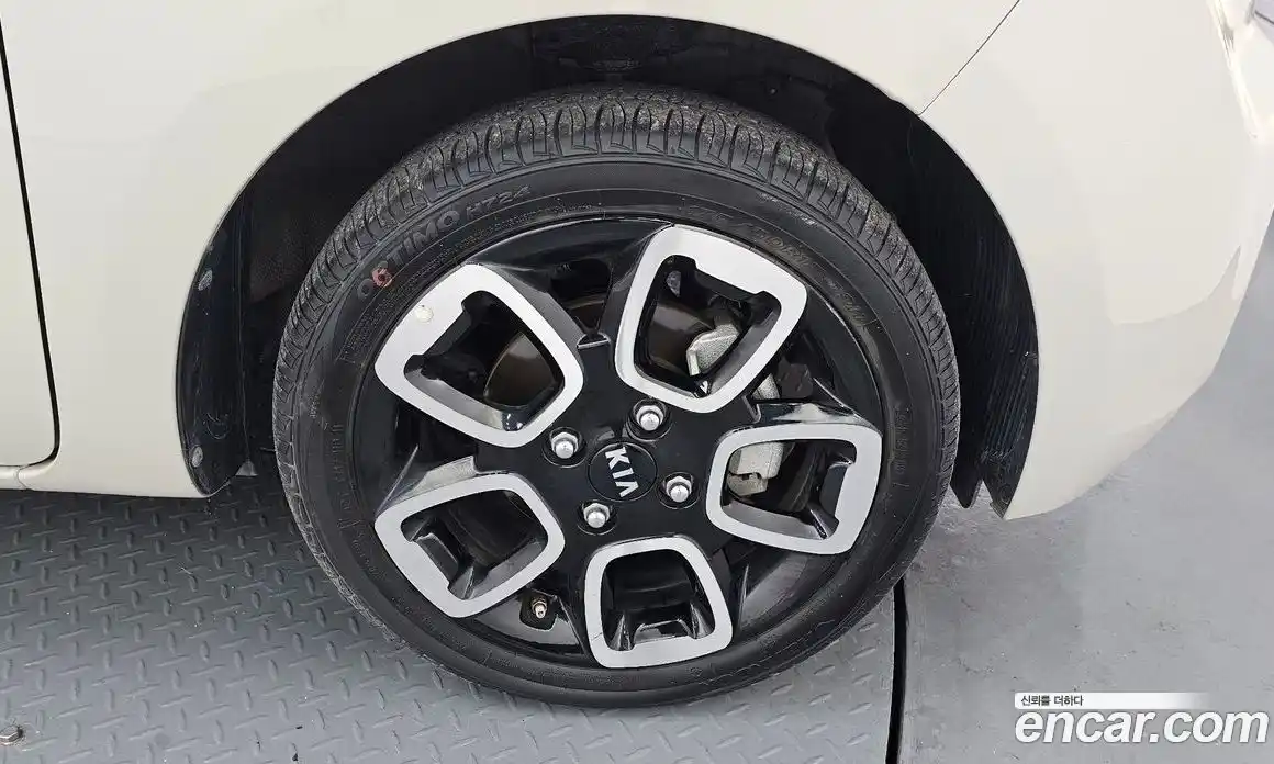 Kia Ray 2021 1.0 Автомат в Москве № 11530, фото 14