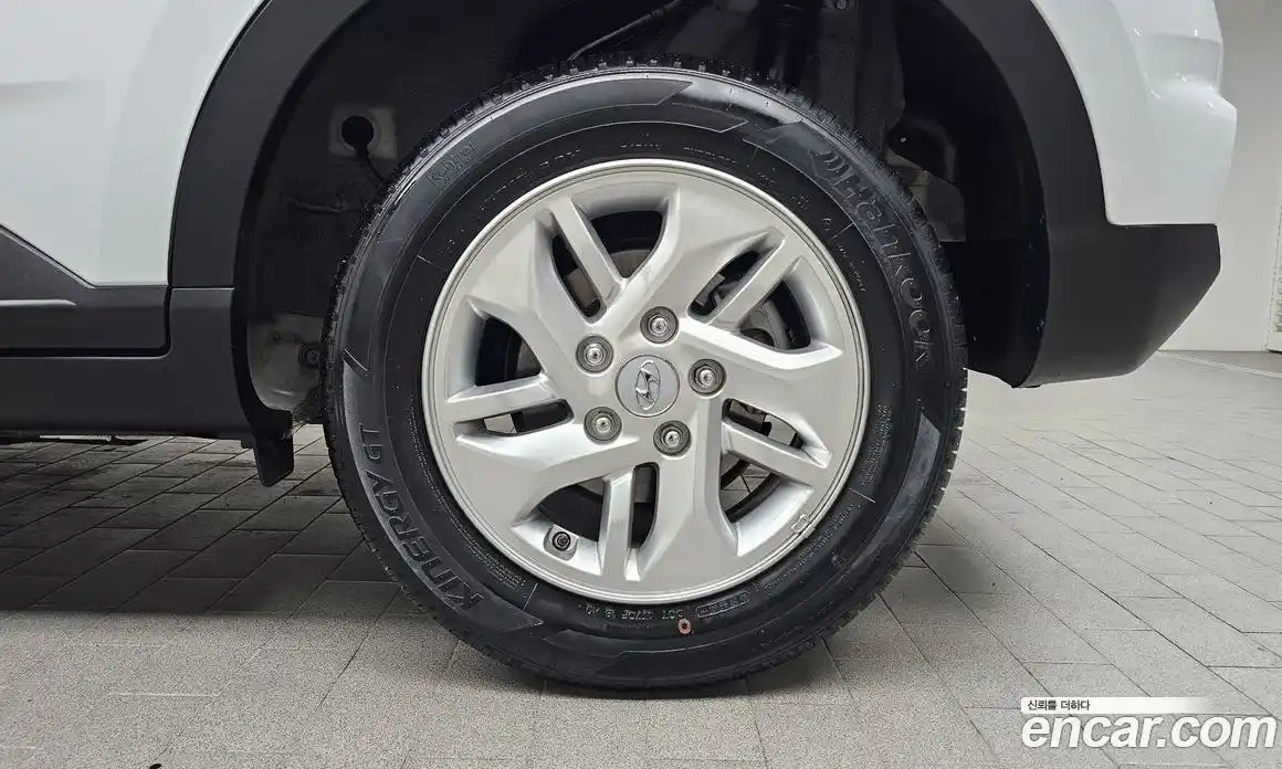 Hyundai Venue 2022 1.6 Автомат в Москве № 115594, фото 17