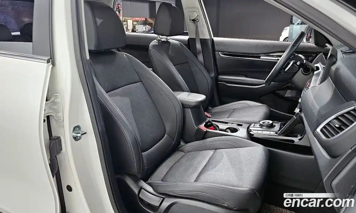 Kia Seltos 2023 1.6 Автомат в Москве № 121183, фото 1