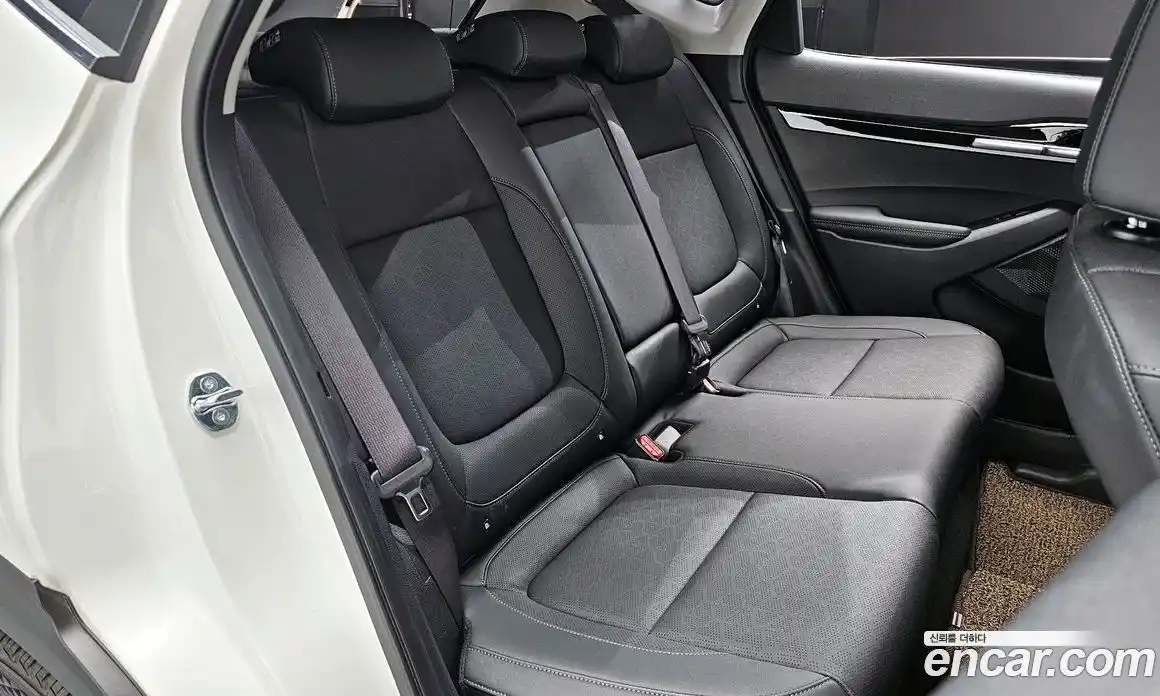 Kia Seltos 2023 1.6 Автомат в Москве № 121183, фото 13