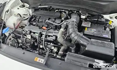 Kia Seltos 2023 1.6 Автомат в Москве № 121183, миниатюра 6