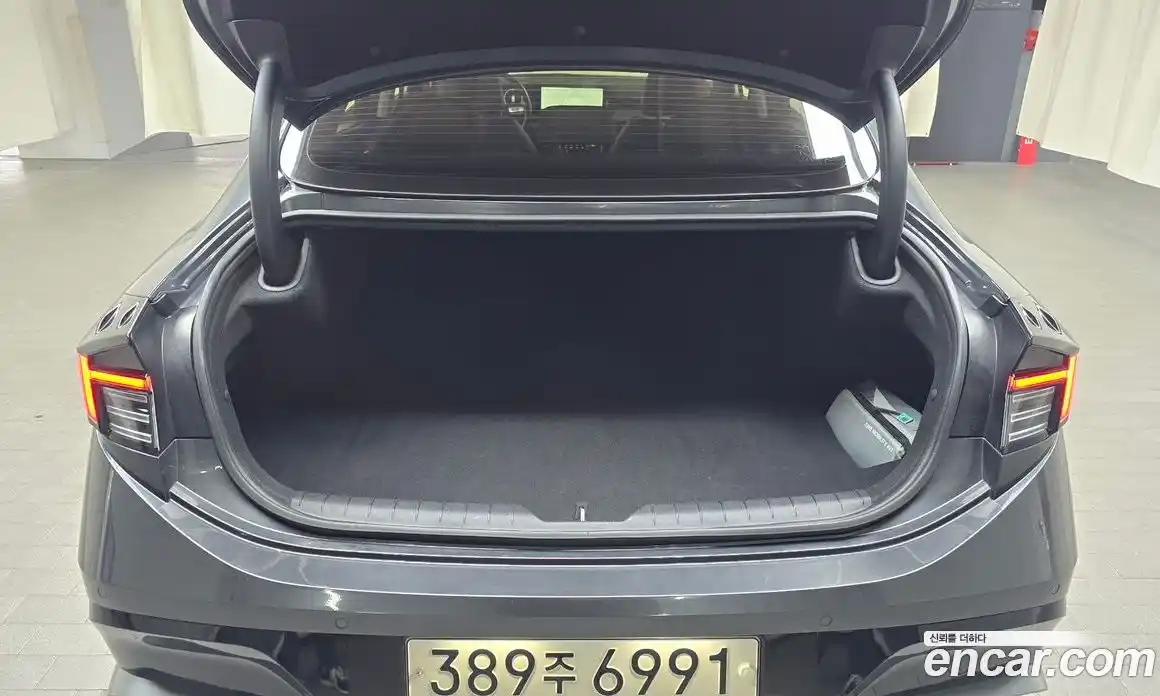 Hyundai Sonata 2024 2.0 Автомат в Москве № 125451, фото 9