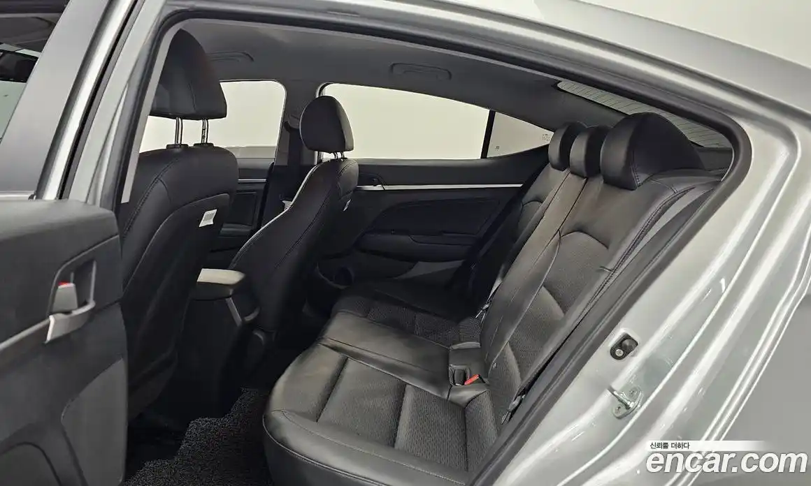 Hyundai Avante 2019 1.6 Автомат в Москве № 126172, фото 17