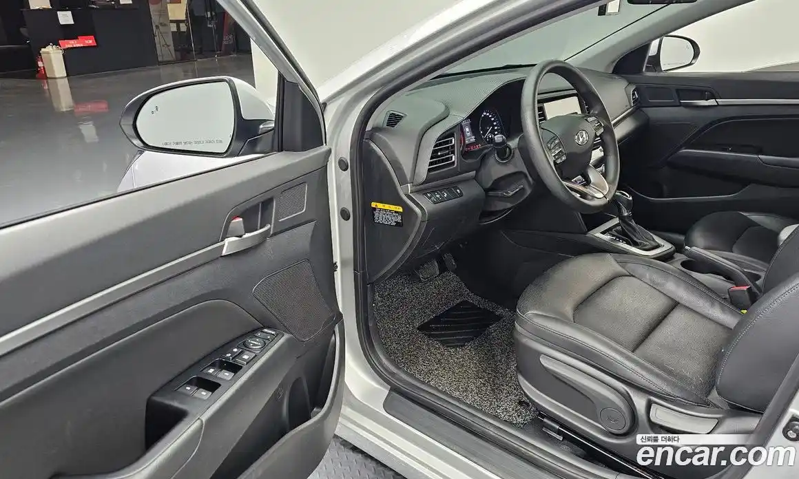 Hyundai Avante 2019 1.6 Автомат в Москве № 126172, фото 19