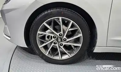 Hyundai Avante 2019 1.6 Автомат в Москве № 126172, миниатюра 10