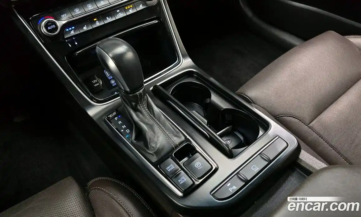 Hyundai Grandeur 2018 3.0 Автомат в Москве № 126478, фото 16