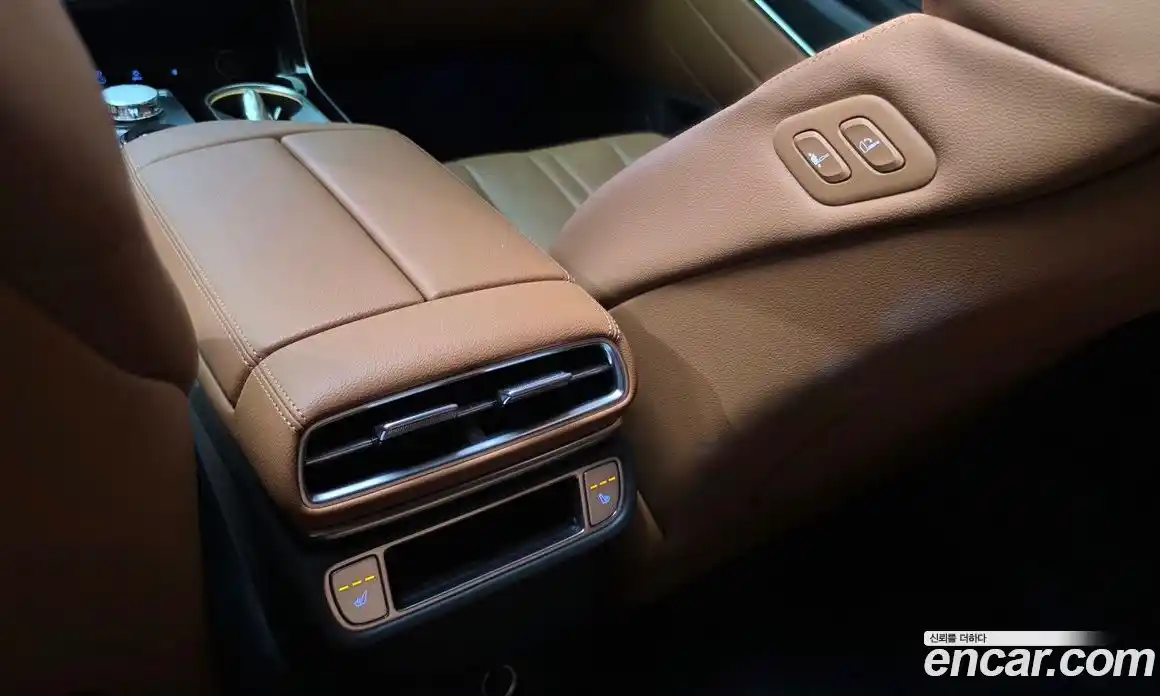 Genesis GV80 2024 2.5 Автомат в Москве № 12995, фото 1