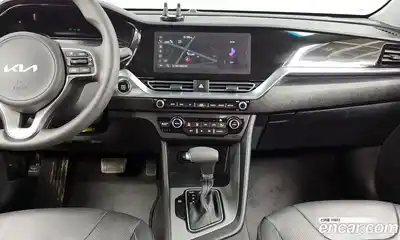 Kia Niro 2022 1.6 Автомат в Москве № 132889, миниатюра 9