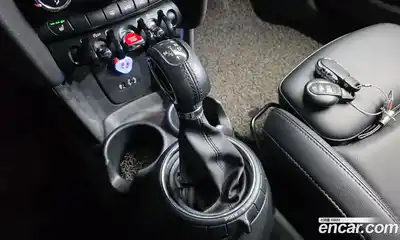 Mini Cooper 2015 1.5 Автомат в Москве № 136964, миниатюра 6