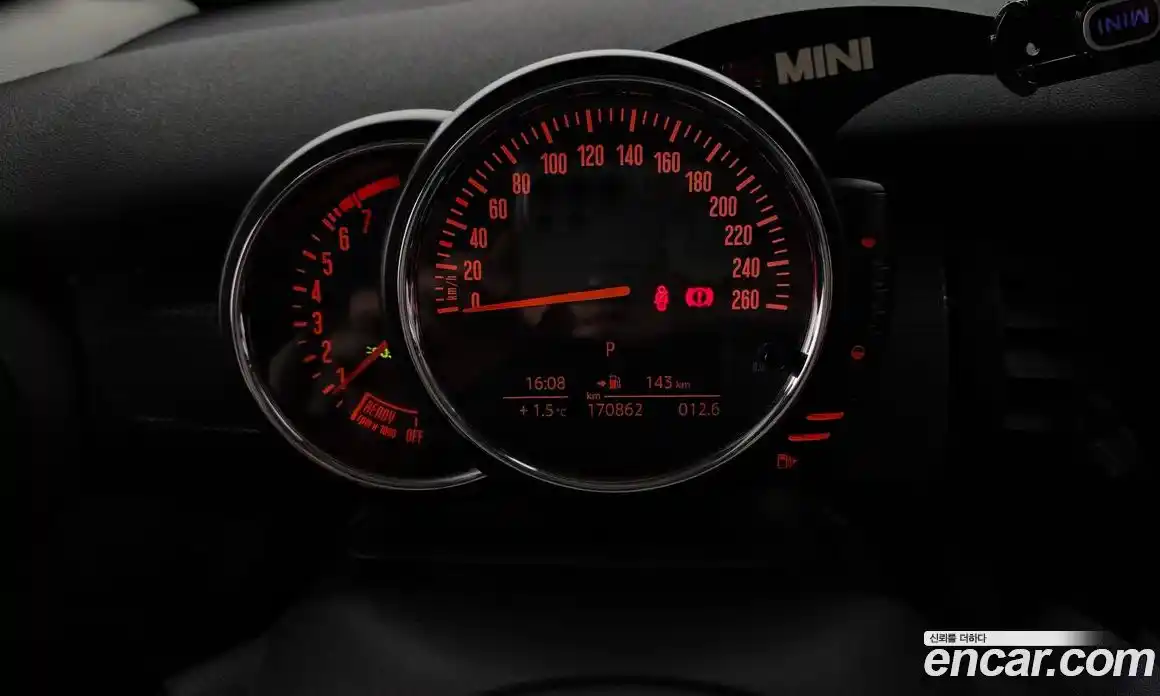 Mini Cooper 2015 1.5 Автомат в Москве № 136964, фото 10