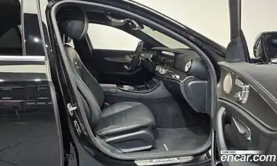 Mercedes-Benz E-Class 2022 3.0 Автомат в Москве № 138280, миниатюра 11