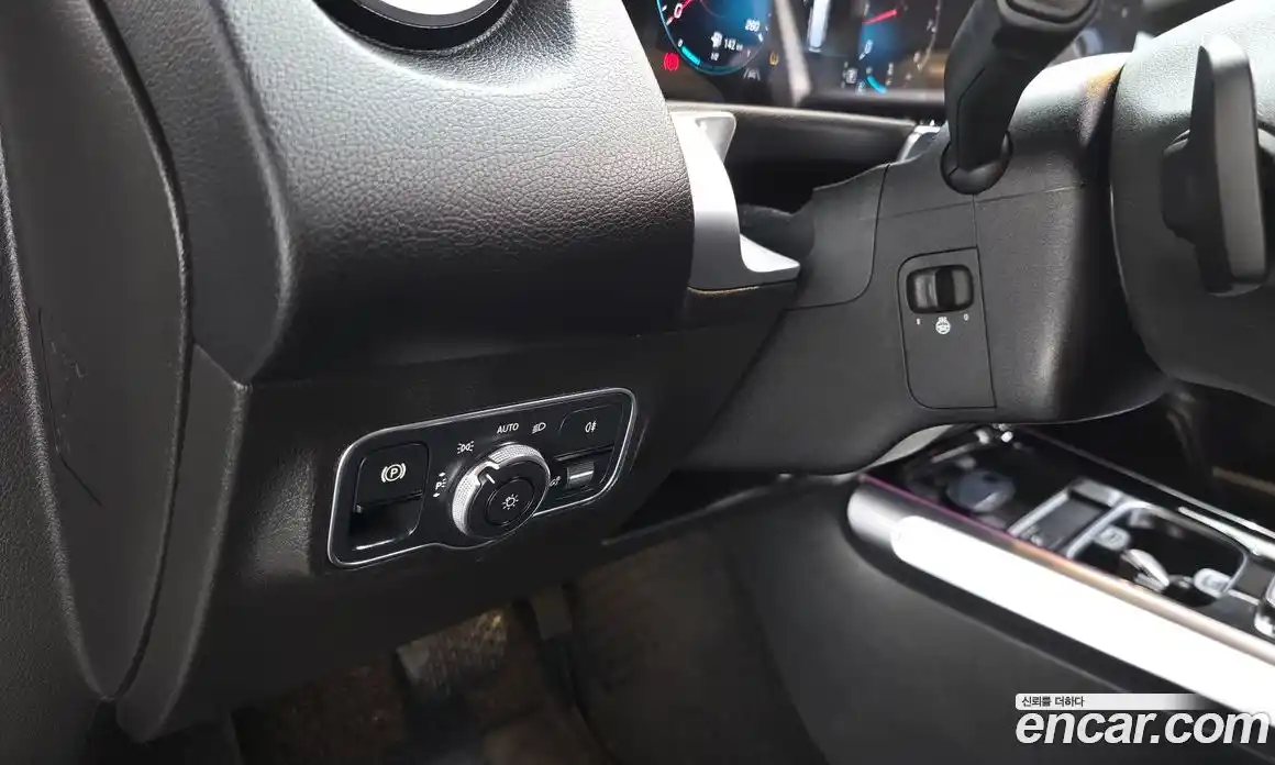 Mercedes-Benz GLB-Class 2021 2.0 Автомат в Москве № 141475, фото 11