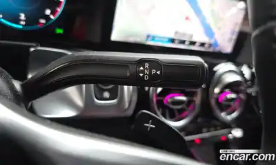 Mercedes-Benz GLB-Class 2021 2.0 Автомат в Москве № 141475, миниатюра 2