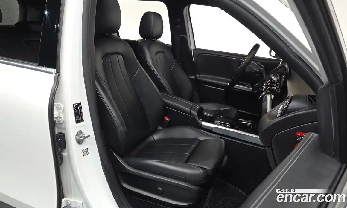 Mercedes-Benz GLB-Class 2021 2.0 Автомат в Москве № 141475, фото 3