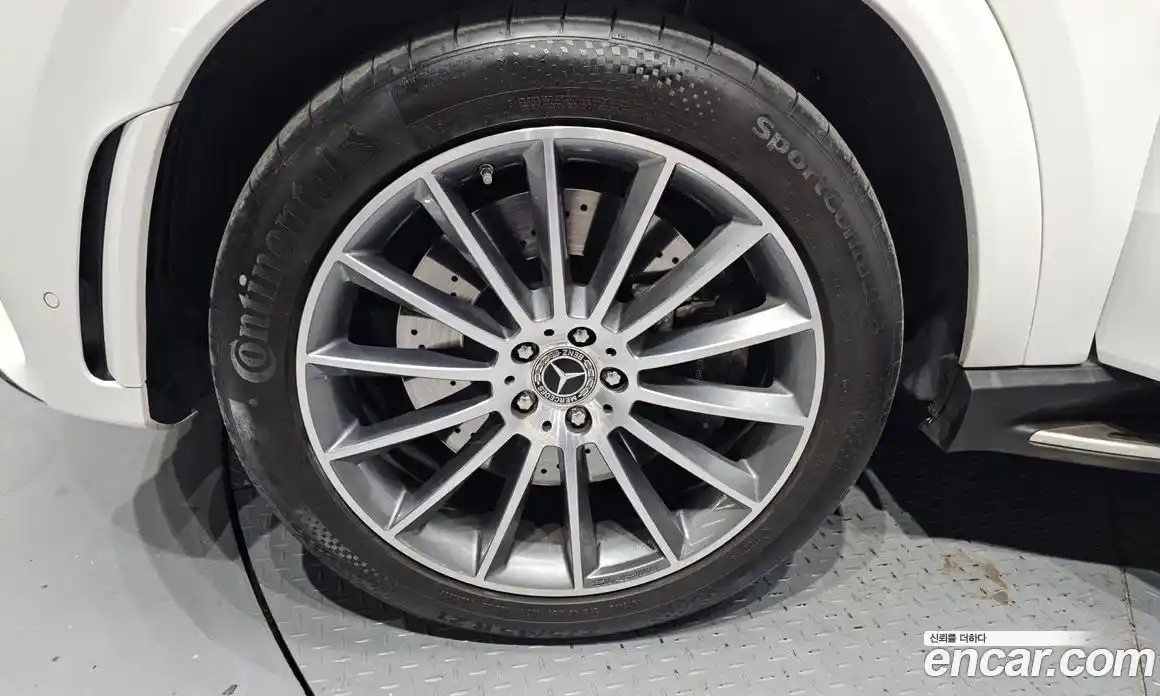 Mercedes-Benz GLE-Class 2023 2.9 Автомат в Москве № 141917, фото 17