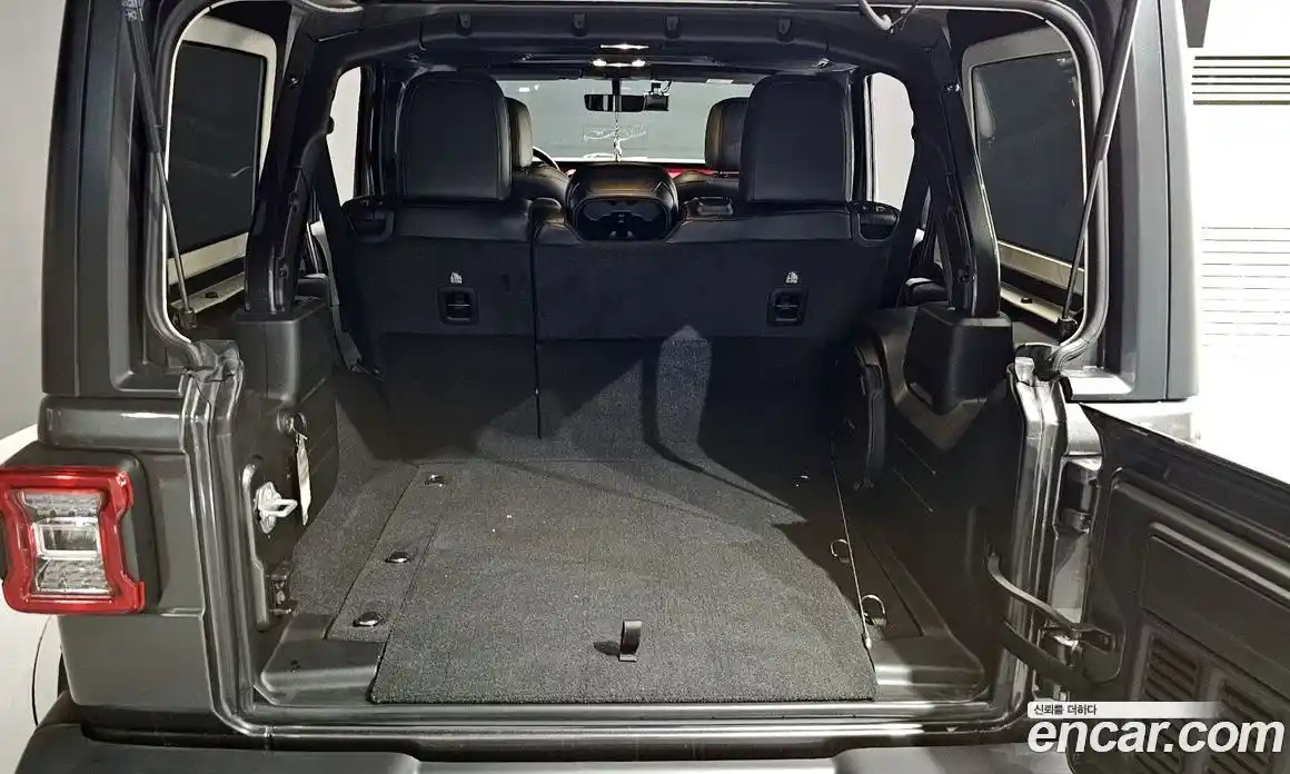 Jeep Wrangler 2023 2.0 Автомат в Москве № 147541, фото 3