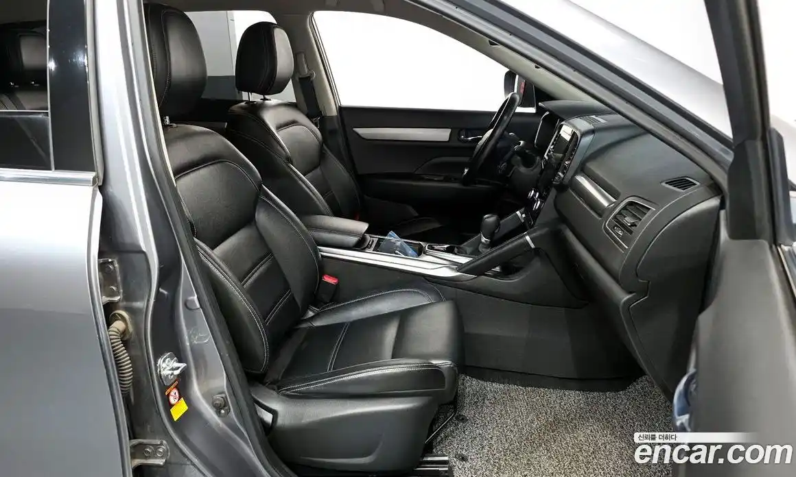 Renault QM6 2017 2.0 Автомат в Москве № 147709, фото 1