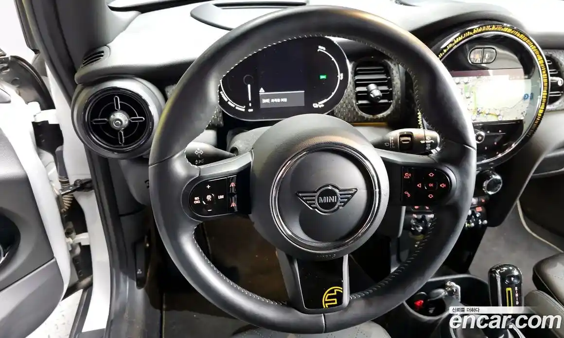 Mini Cooper 2022 Автомат в Москве № 152986, фото 19