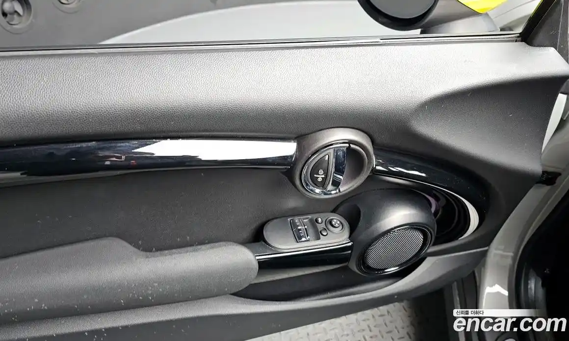 Mini Cooper 2022 Автомат в Москве № 152986, фото 3