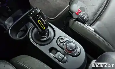 Mini Cooper 2022 Автомат в Москве № 152986, миниатюра 10