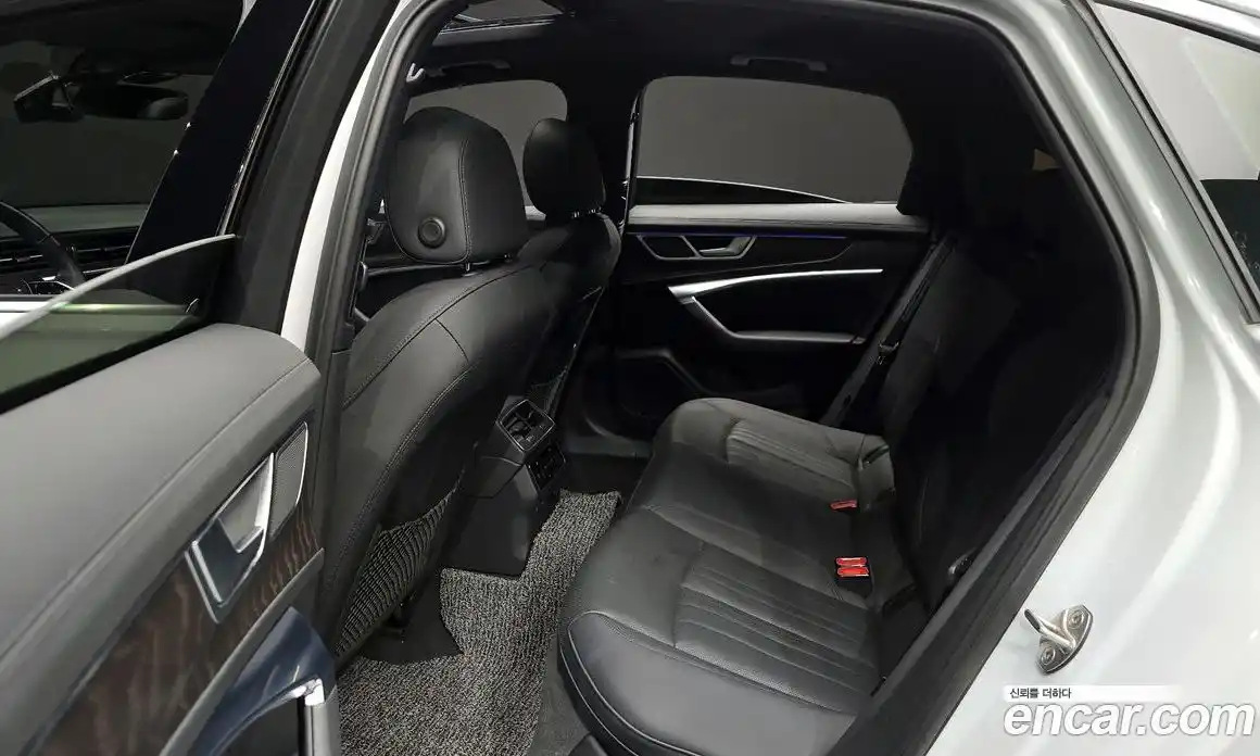 Audi A6 2022 2.0 Автомат в Москве № 155440, фото 1