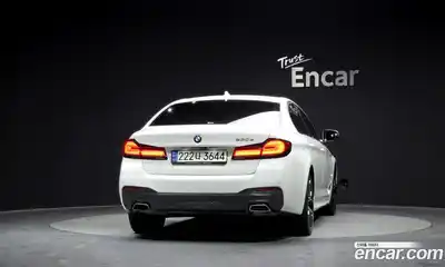 BMW 5-Series, 2021