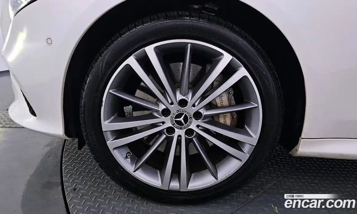 Mercedes-Benz CLS-Class 2019 2.9 Автомат в Москве № 160546, фото 4