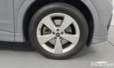 Audi Q4 e-tron 2023 0.2 Автомат в Москве № 162906, миниатюра 11