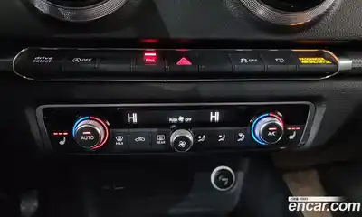 Audi A3 2018 2.0 Автомат в Москве № 163387, миниатюра 2