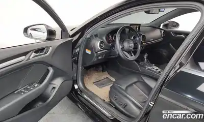 Audi A3 2018 2.0 Автомат в Москве № 163387, миниатюра 7