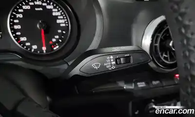 Audi A3 2018 2.0 Автомат в Москве № 163387, миниатюра 8