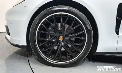 Porsche Panamera 2020 3.0 Автомат в Москве № 165325, миниатюра 3