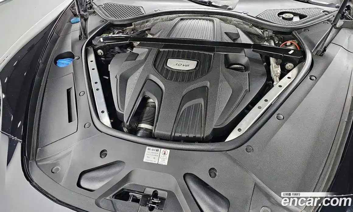 Porsche Panamera 2018 3.0 Автомат в Москве № 165663, фото 5