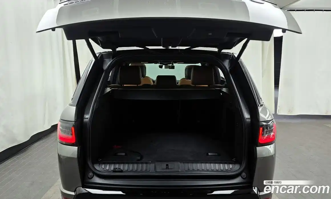 Land Rover Range-Rover Sport 2019 3.0 Автомат в Москве № 166689, фото 13