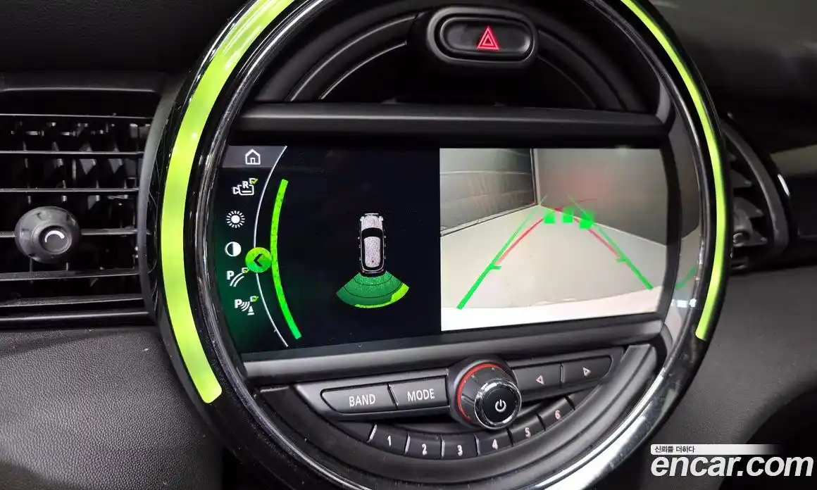 Mini Cooper 2019 1.5 Автомат в Москве № 167263, фото 15