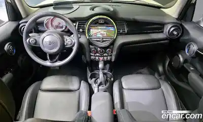 Mini Cooper 2019 1.5 Автомат в Москве № 167263, миниатюра 4