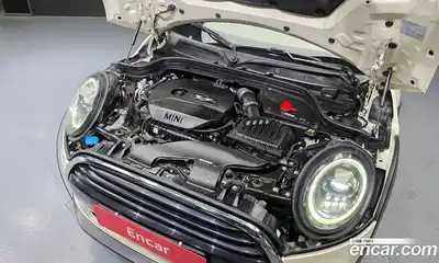 Mini Cooper 2019 1.5 Автомат в Москве № 167263, миниатюра 9