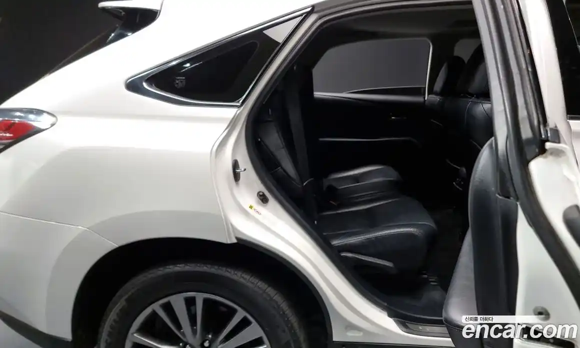 Lexus RX 2013 3.5 Автомат в Москве № 168286, фото 12