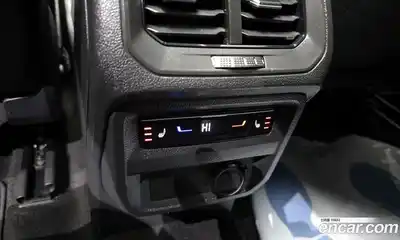 Volkswagen Tiguan 2023 2.0 Автомат в Москве № 168543, миниатюра 7