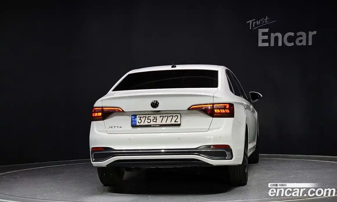 Volkswagen Jetta 2023 1.5 Автомат в Москве № 168621, фото 13