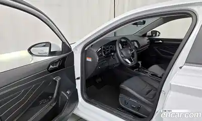 Volkswagen Jetta 2023 1.5 Автомат в Москве № 168621, миниатюра 7